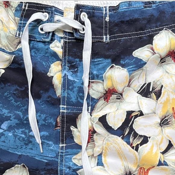 Island Shores Swim Shorts - Picture 2 of 9